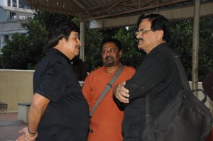 Srinath being greeted by Satish & Rajaram